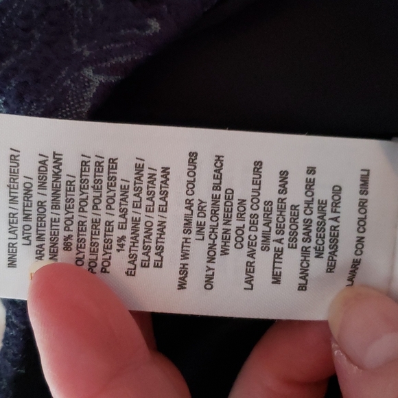 Lysse Pencil Skirt - Picture 5 of 7